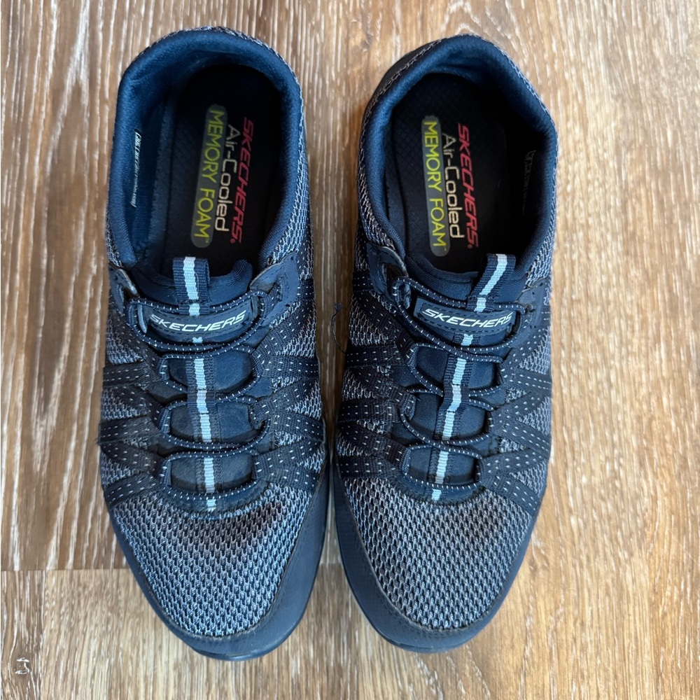 Skechers Air Cooled Memory Foam Shoes  sz‎ 9